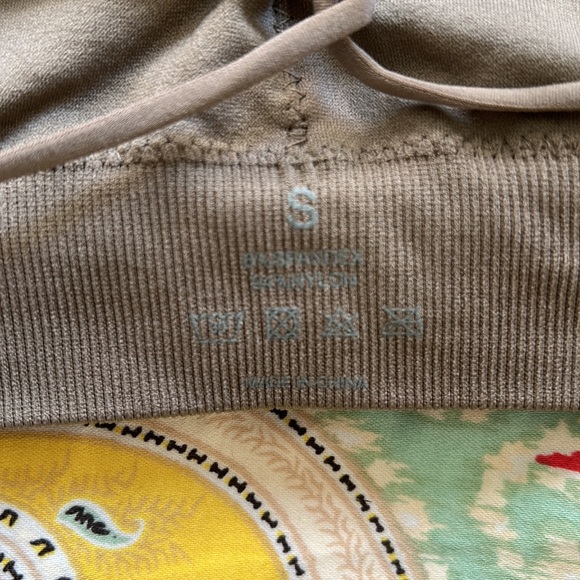 Nvgtn invincible bra - Picture 3 of 3